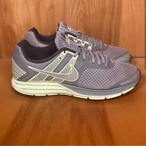 Nike Air Zoom Structure 16 Running Shoes